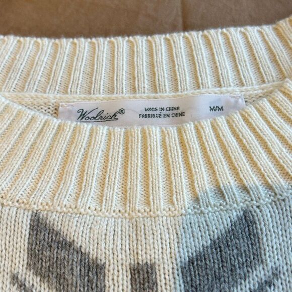 Woolrich Woman’s Medium Snowdrop Crewneck Sweater cream Grey Snowflakes - Picture 2 of 7
